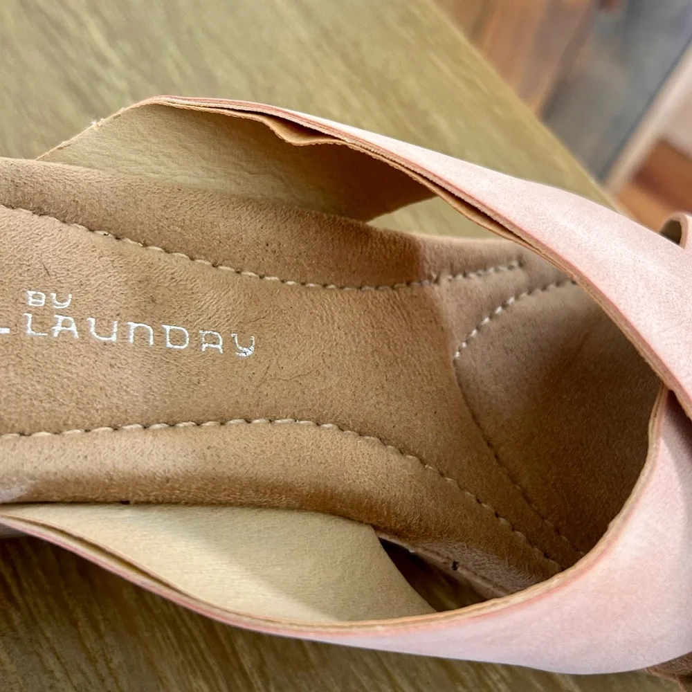 CL by Laundry Blush Women's Sandals
